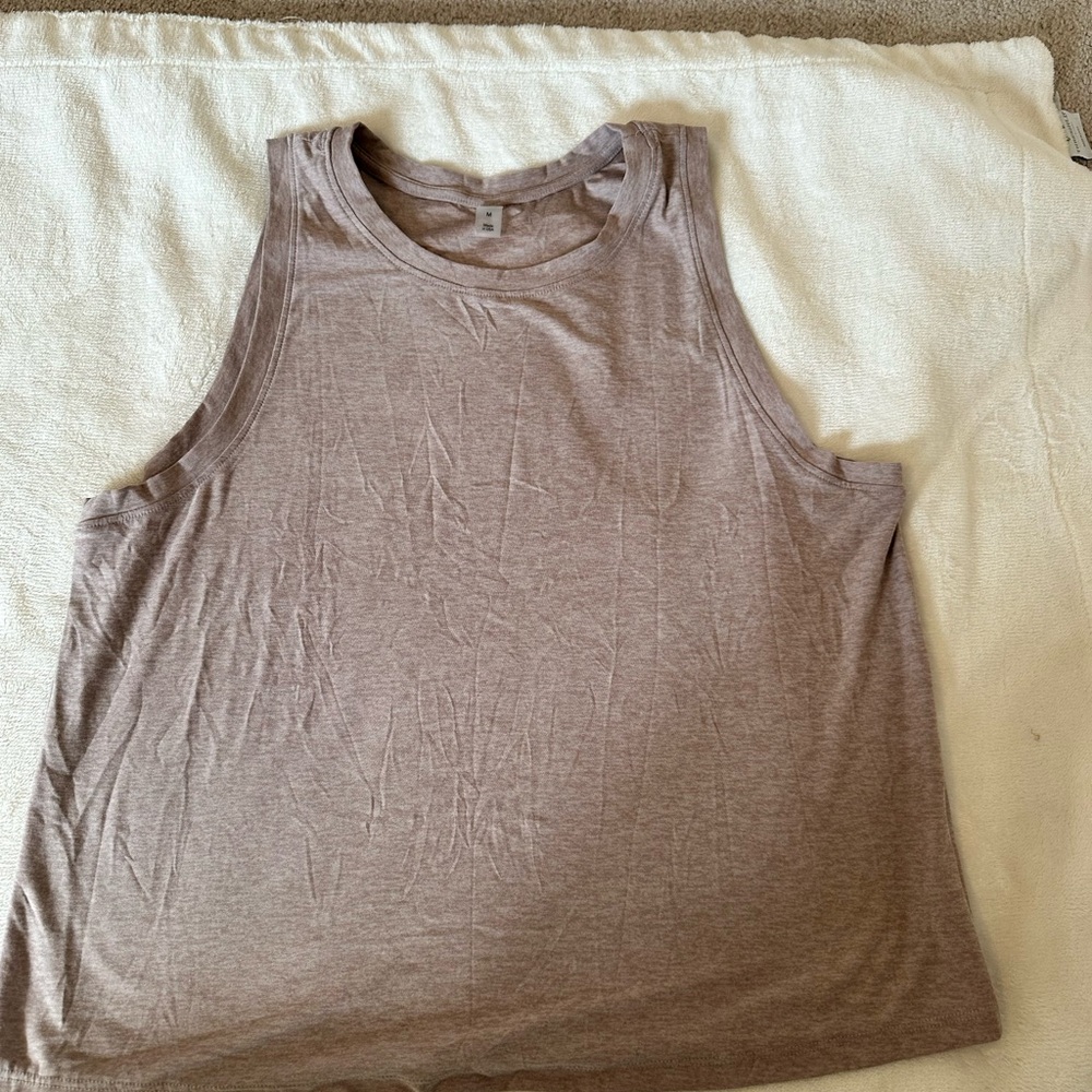 Beyond Yoga Heathered Tan Tank Top
NEW
